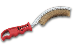BROSSE DE FER ACIER TREMPÉ ONDULÉ [Dimension: Manche 290mm ergonomique. Sortie du fil 30mm demi-lune]