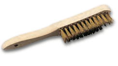 [0257] BROSSE DE FER FIL LAITON [Taille: 4 rangées 290*34 mm]