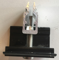 [OUP809] FIXATION POUR PANNEAU SOLAIRE [Fixation: Bout]