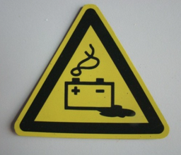 [OUM444] MAGNET DANGER BATTERIE [Taille: 10cm * 10cm]